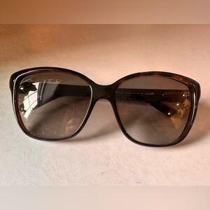 Gucci Tortoiseshell Oversized Sunglasses